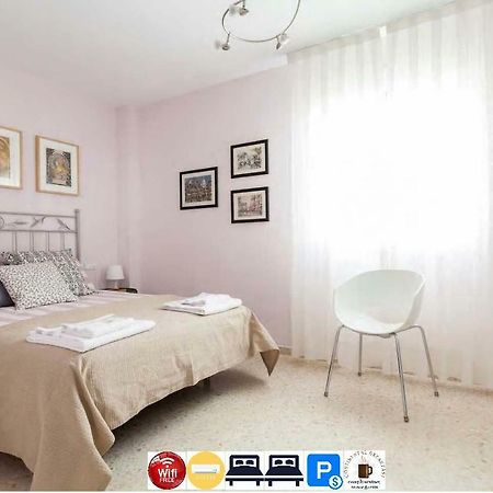Apartamento Jardin De Santa Paula Sevilha Exterior foto