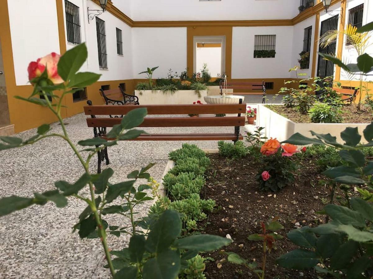 Apartamento Jardin De Santa Paula Sevilha Exterior foto