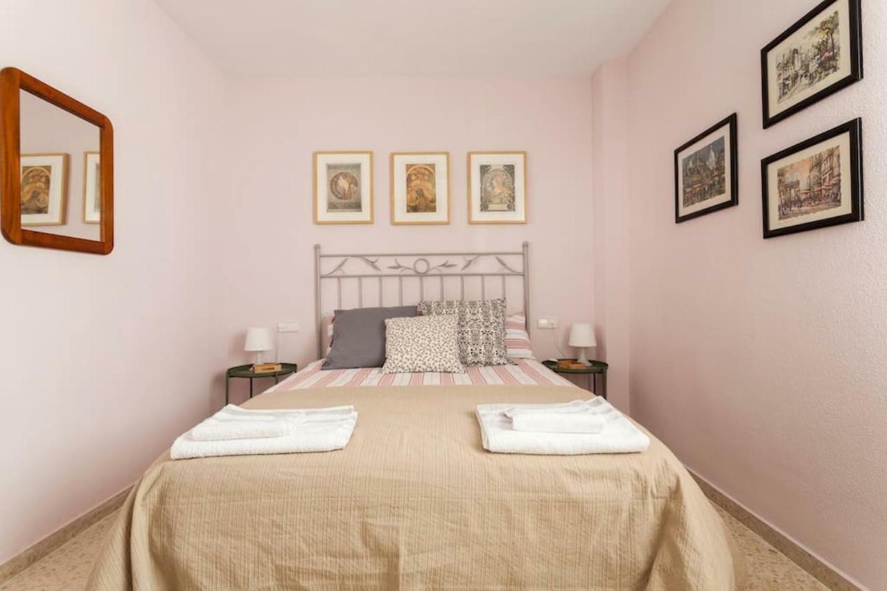 Apartamento Jardin De Santa Paula Sevilha Exterior foto